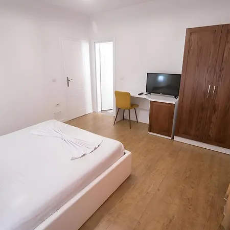 Sidi - Free Parking, Fast Wifi Connection And Breakfast Included 酒店 3*