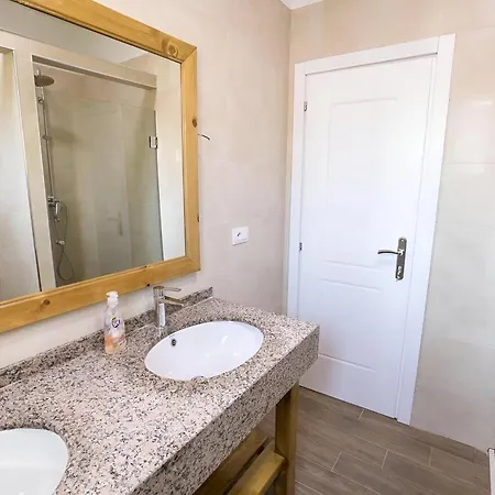 酒店 Sidi - Free Parking, Fast Wifi Connection And Breakfast Included 3*