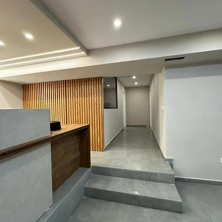 Sidi - Free Parking, Fast Wifi Connection And Breakfast Included 3* 地拉那