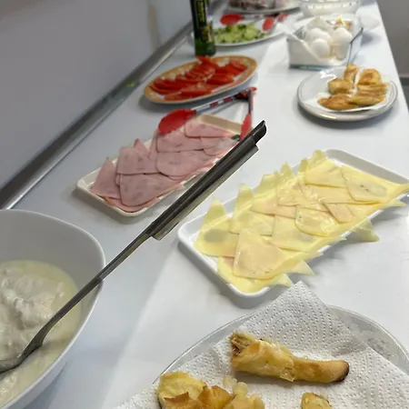 酒店 Sidi - Free Parking, Fast Wifi Connection And Breakfast Included 3*