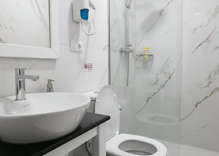 Sidi - Free Parking, Fast Wifi Connection And Breakfast Included 3* تيرانا