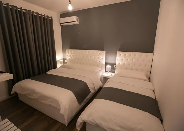 Sidi - Free Parking, Fast Wifi Connection And Breakfast Included تيرانا