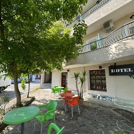 Ξενοδοχείο Sidi - Free Parking, Fast Wifi Connection And Breakfast Included 3*