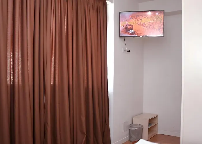 Sidi - Free Parking, Fast Wifi Connection And Breakfast Included Szálloda