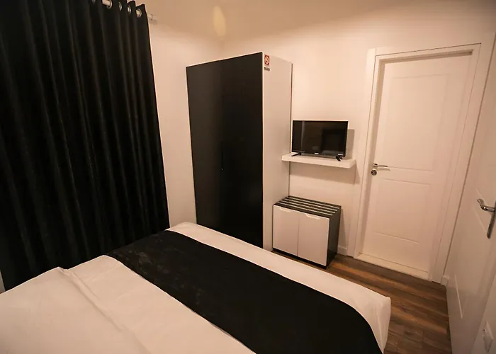 Sidi - Free Parking, Fast Wifi Connection And Breakfast Included Szálloda 3*